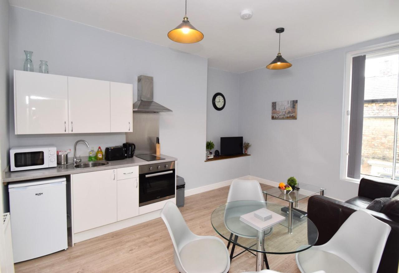 Malton Central Apartments Bagian luar foto